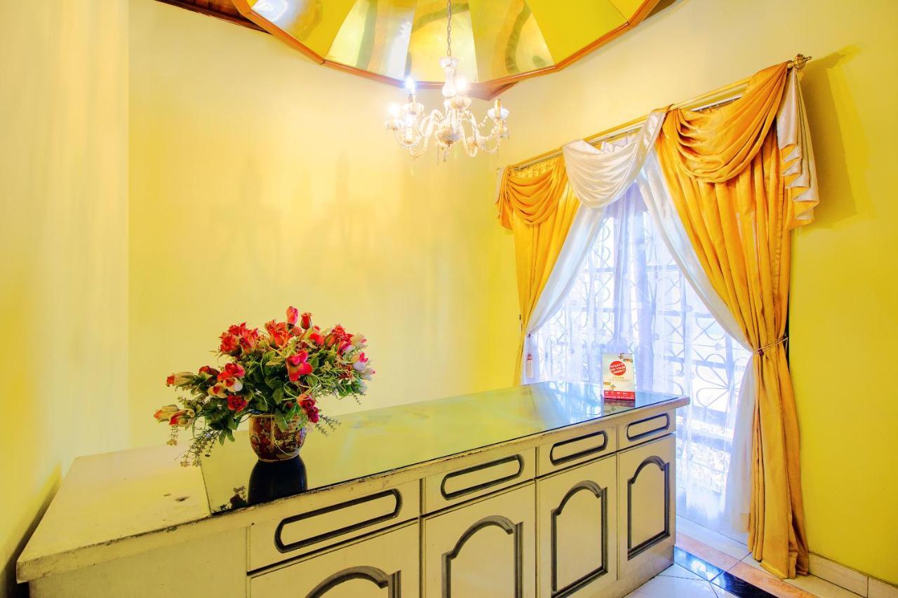 Oyo 1770 Hotel Mawar Saron 2 Kejayan Εξωτερικό φωτογραφία