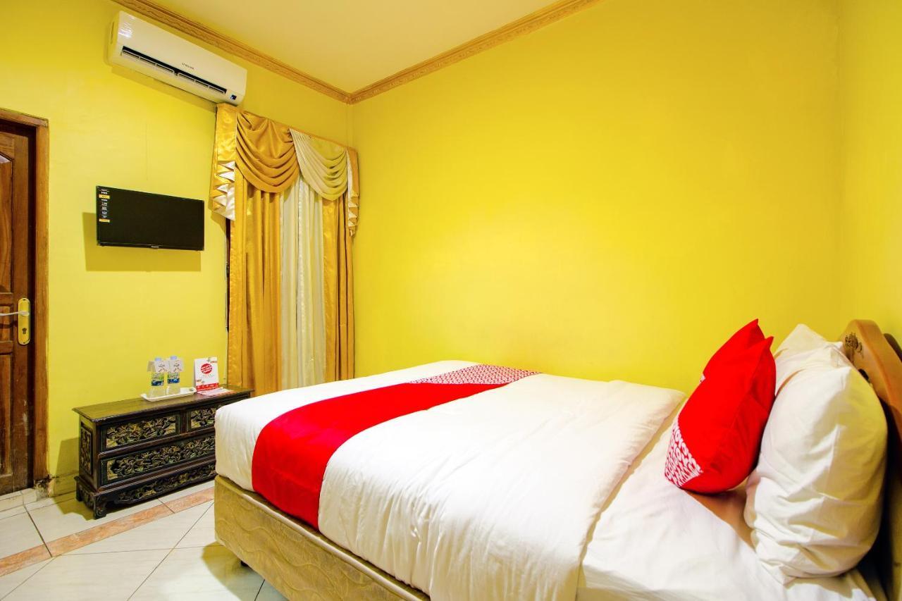 Oyo 1770 Hotel Mawar Saron 2 Kejayan Εξωτερικό φωτογραφία